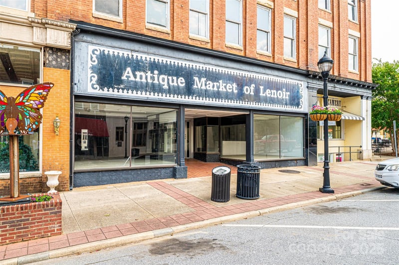 812 West Ave, Lenoir, NC 28645