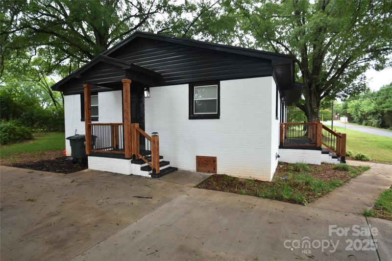 706 Mcintyre St, Monroe, NC 28110