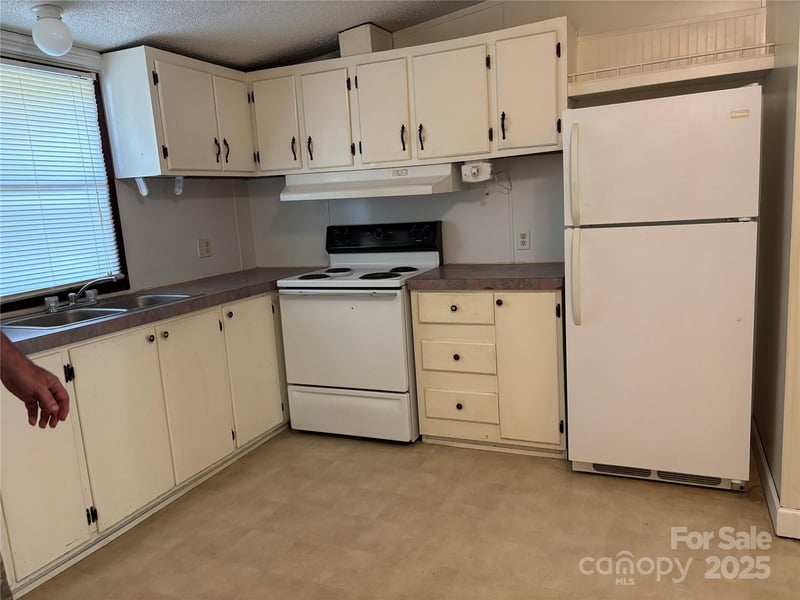 6544 Helens Way, Denver, NC 28037