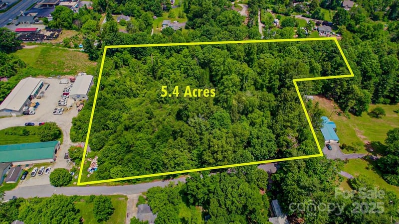 111 Bagwell Mill Rd, Arden, NC 28704