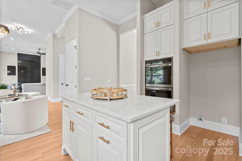 4015 Randolph Rd, Charlotte, NC 28211
