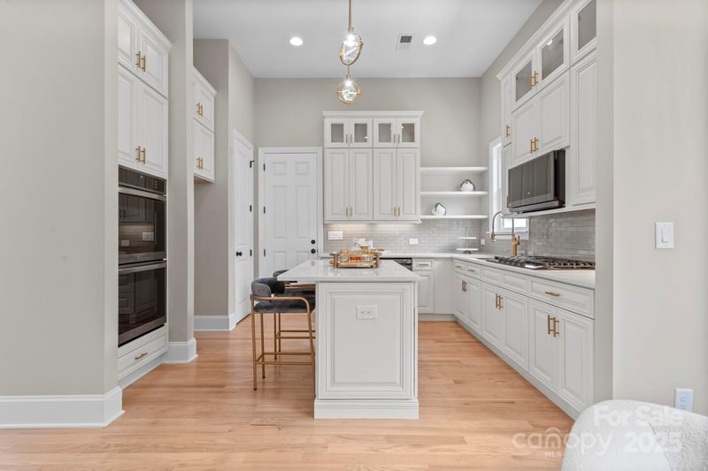 4015 Randolph Rd, Charlotte, NC 28211