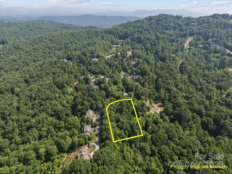1063 Somersby Pw #3, Hendersonville, NC 28739