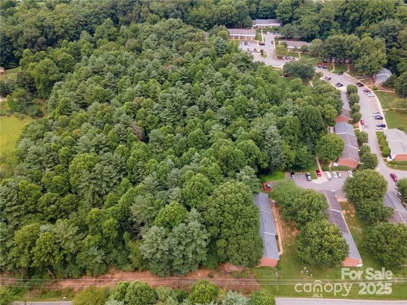 9999 Pisgah View Rd, Asheville, NC 28806