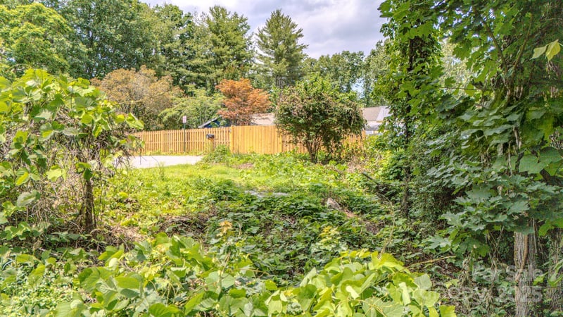 99999 Westchester Dr, Asheville, NC 28803