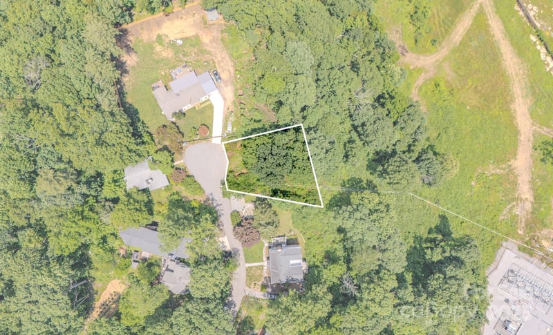 99999 Westchester Dr, Asheville, NC 28803