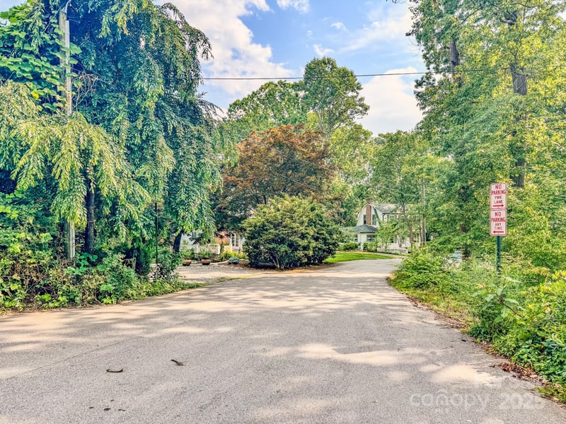 99999 Westchester Dr, Asheville, NC 28803