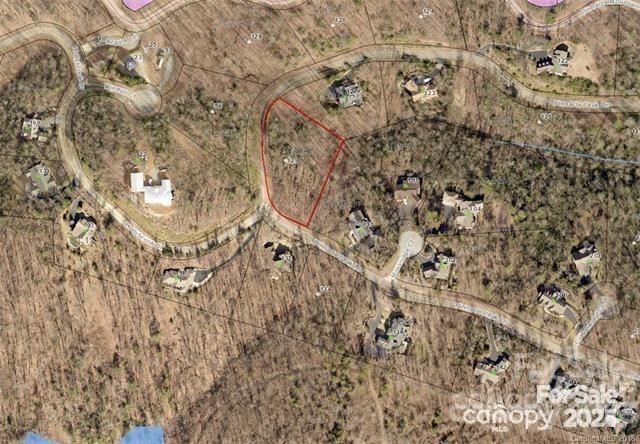 129 Pinnacle Peak Ln, Flat Rock, NC 28731