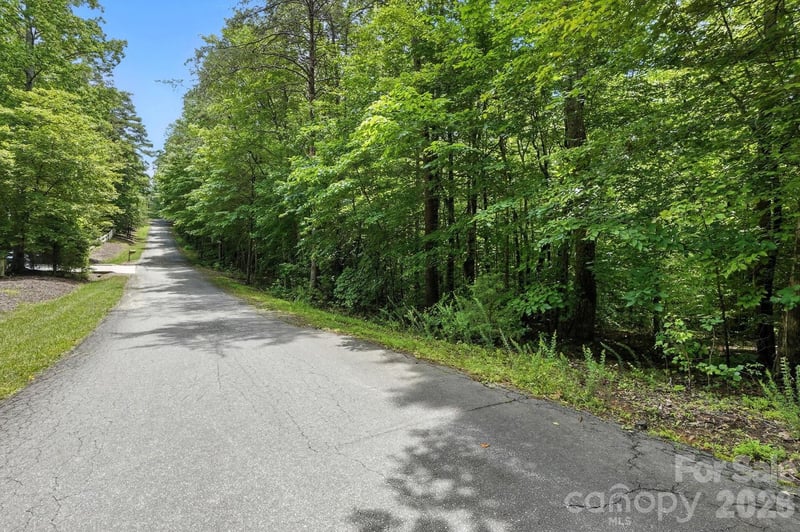 6 Hager Mountain Ln, Iron Station, NC 28080