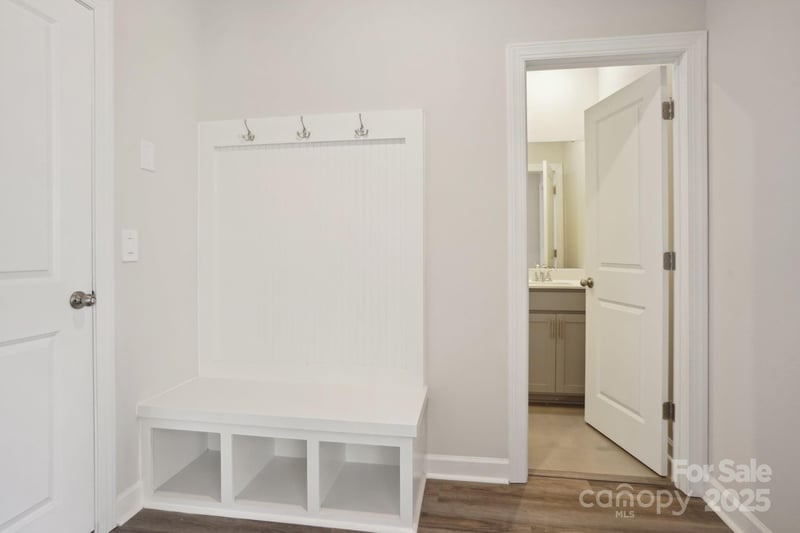 135 Satchel Ct, Mooresville, NC 28115