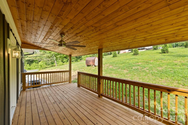 431 Pole Miller Extension, Brevard, NC 28712