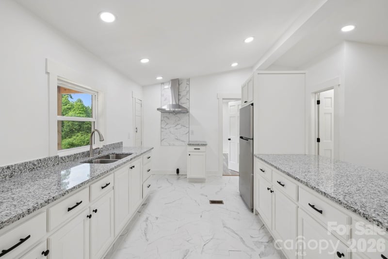 431 Pole Miller Extension, Brevard, NC 28712