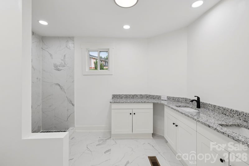 431 Pole Miller Extension, Brevard, NC 28712