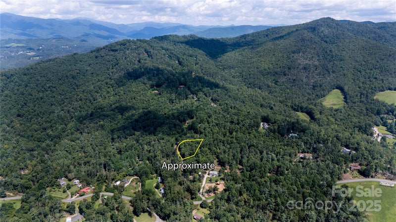 0000 Humpback Mountain Rd, Spruce Pine, NC 28777
