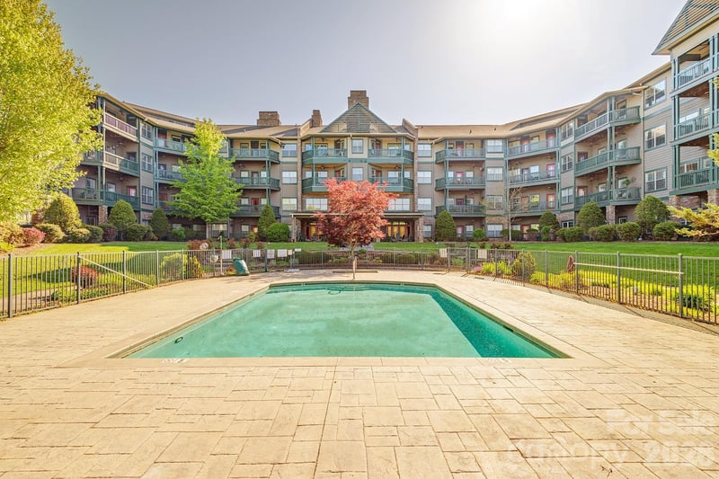 9 Kenilworth Knolls #211, Asheville, NC 28805