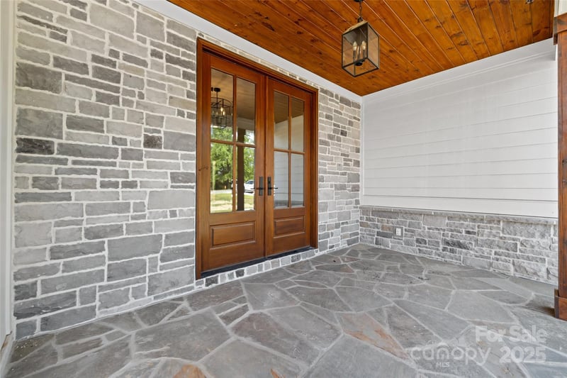 537 Riddle Mill Rd, Clover, SC 29710