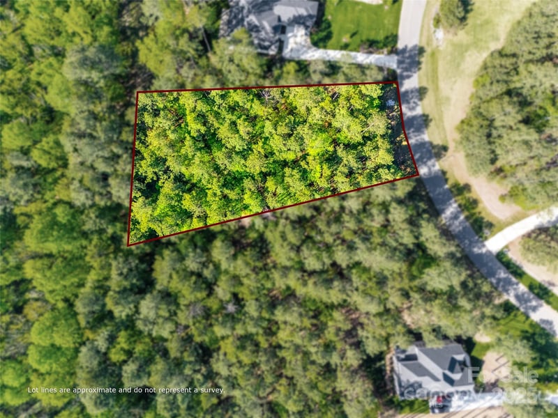 6025 Chimney Bluff Rd #14, Lancaster, SC 29720