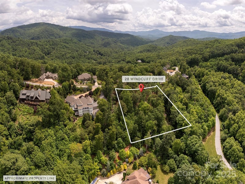 28 Windcliff Dr, Asheville, NC 28803