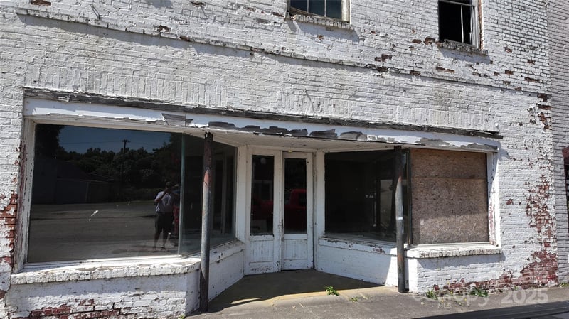 314 Dearborn St, Great Falls, SC 29055