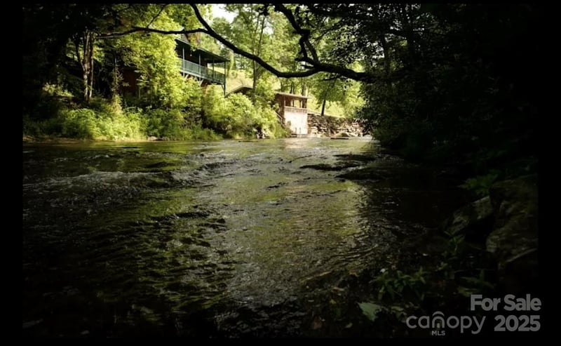 2840 Nc 9 Hw, Black Mountain, NC 28711