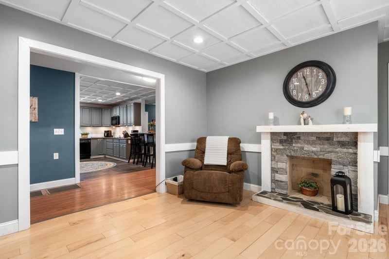 845 Linville Rd, Mount Airy, NC 27030