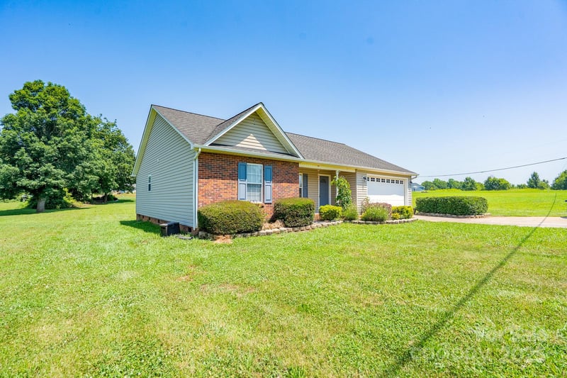 402 Beaver Dam Church Rd, Shelby, NC 28152