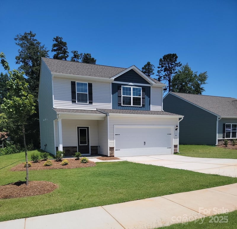 1041 Russell Dr, Winston Salem, NC 27127