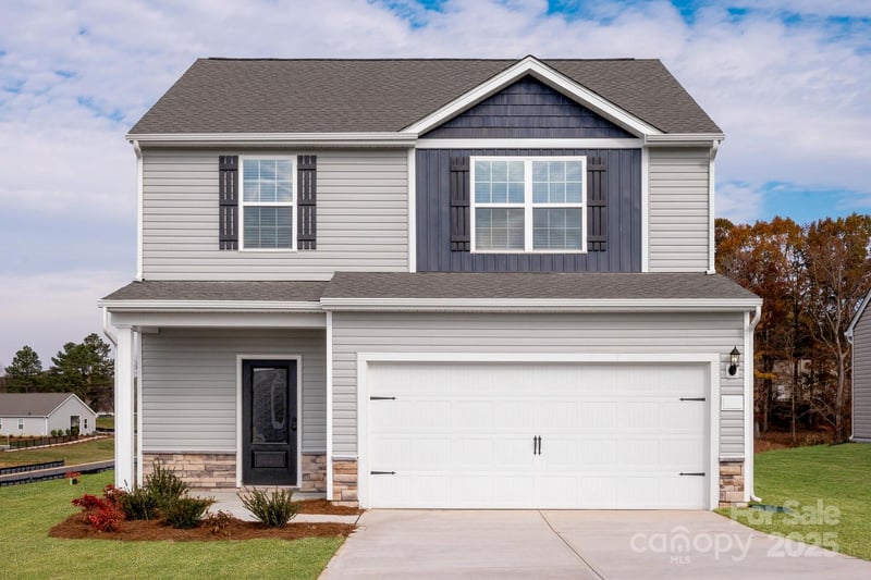 1072 Russell Dr, Winston Salem, NC 27127