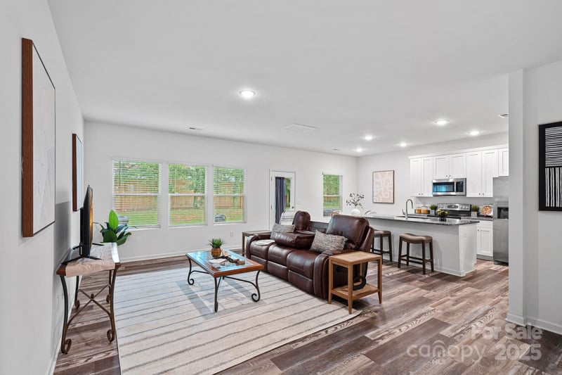 724 Kelly St, Statesville, NC 28677