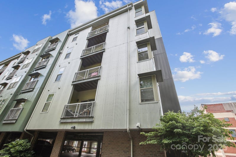 630 Calvert St #410, Charlotte, NC 28208