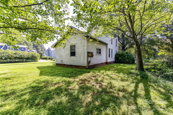 504 Potts St, Davidson, NC 28036