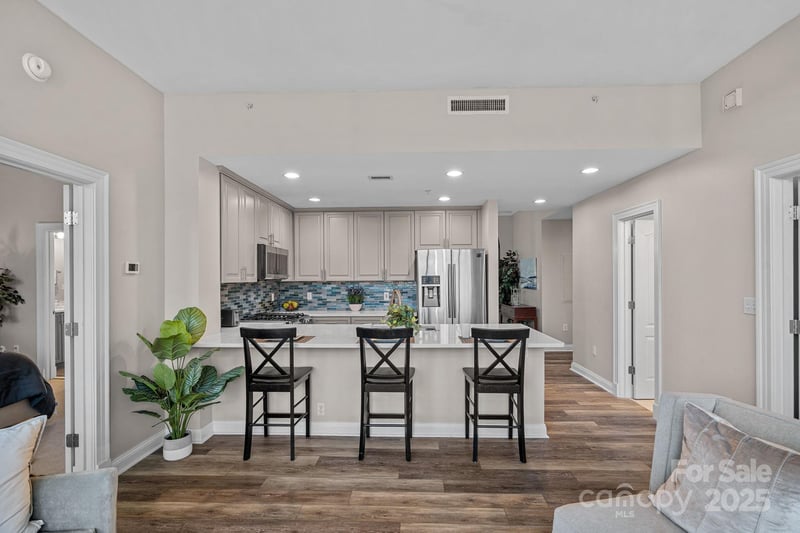 315 Arlington Ave #607, Charlotte, NC 28203