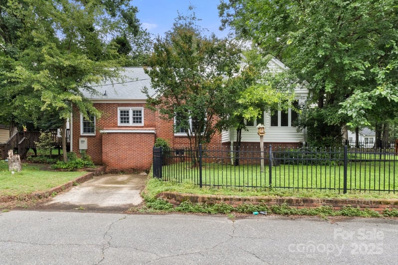 728 Blanton St, Shelby, NC 28150