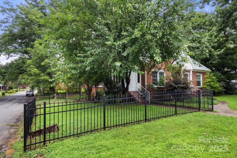 728 Blanton St, Shelby, NC 28150