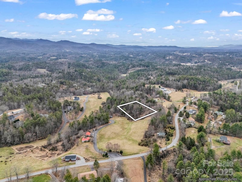 9999 Gabriels Creek Rd #41, Mars Hill, NC 28754