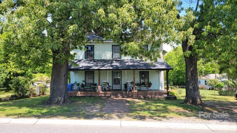 164 Eastway Dr, Troutman, NC 28166