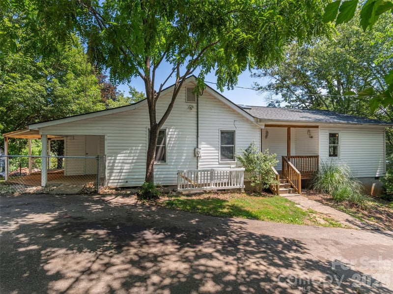 20 Spring Dr, Asheville, NC 28806