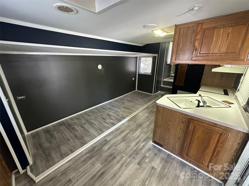 111 Deerfield Dr, New London, NC 28127