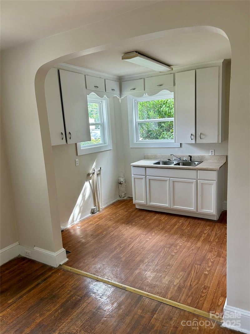 2820 The Pz, Charlotte, NC 28205