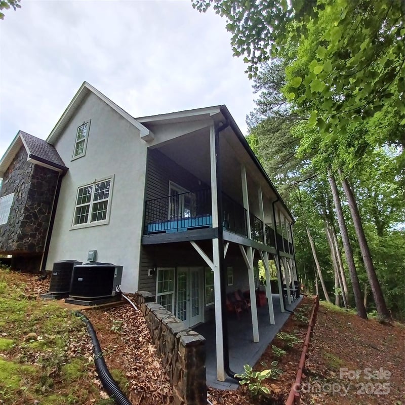 3645 Lake Bluff Dr, Sherrills Ford, NC 28763