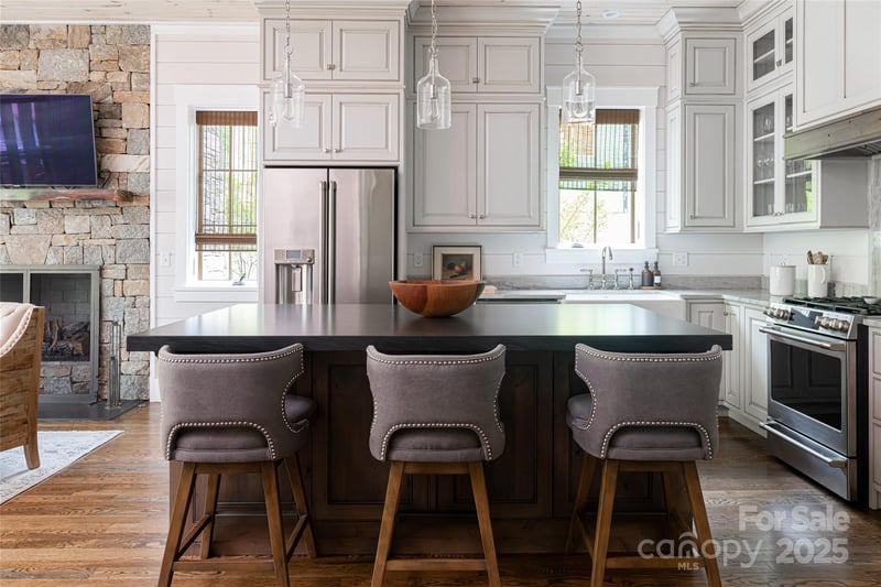 Lodestone Dr #412, Sylva, NC 28779