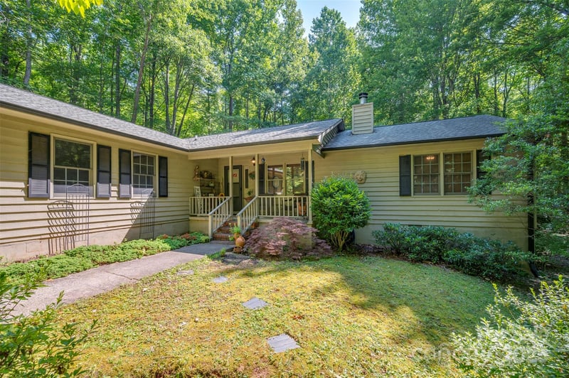 144 Beechwood Dr, Columbus, NC 28722