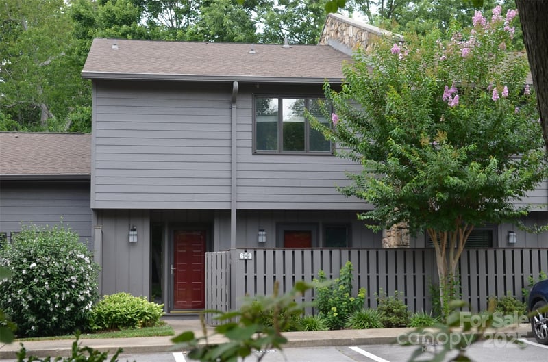 609 Crowfields Ln, Asheville, NC 28803