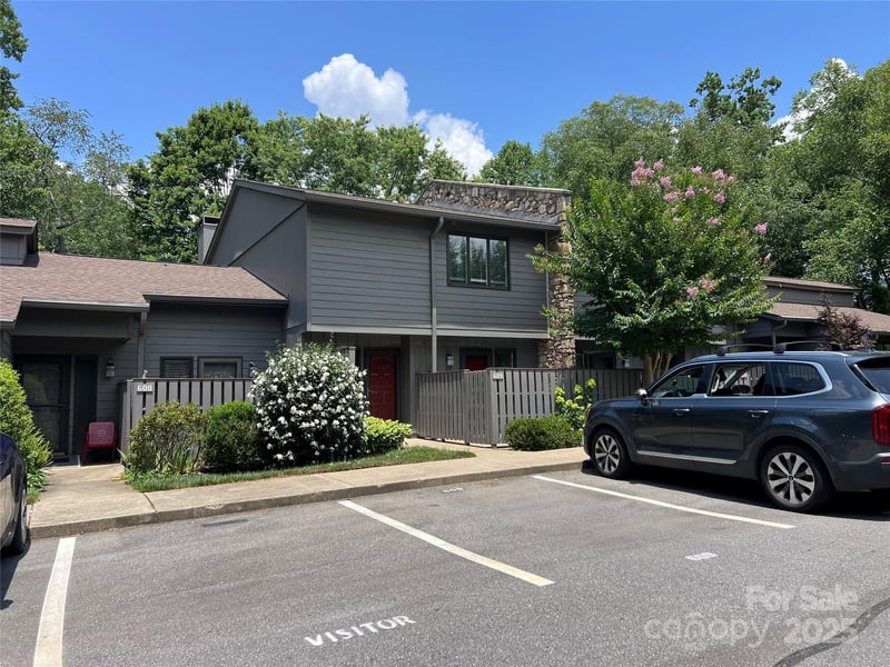 609 Crowfields Ln, Asheville, NC 28803