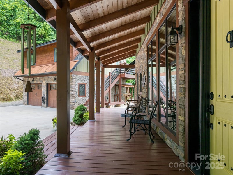 130 Bluff Creek Ter, Candler, NC 28715