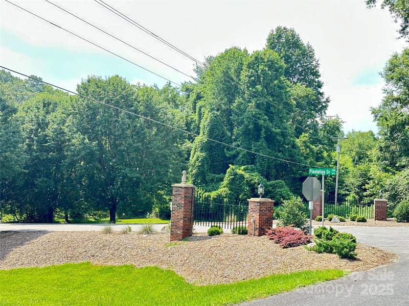 00 Plantation Dr #40 & 41, Marion, NC 28752