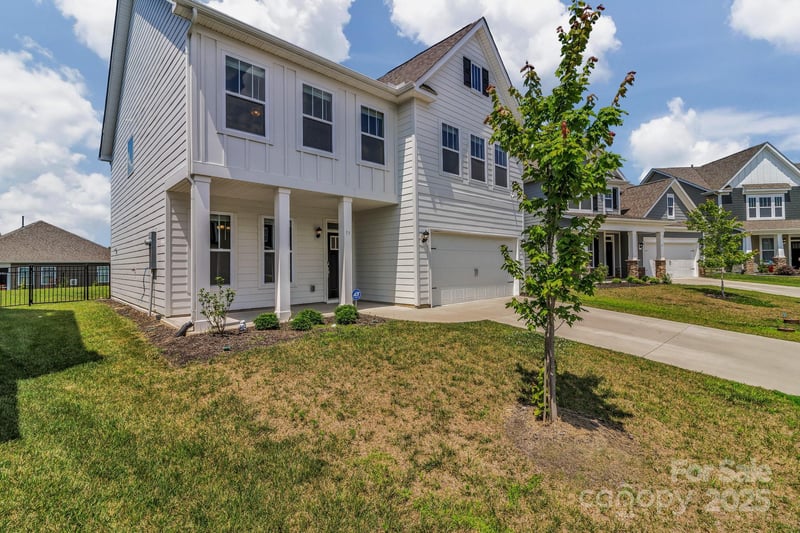 59 Thornberry Rd, Hendersonville, NC 28792