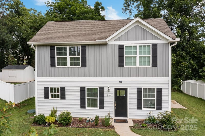 818 Carolina Ave, Bessemer City, NC 28016