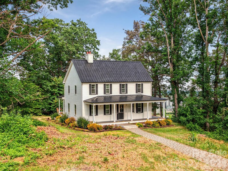 53 Logan Cir, Asheville, NC 28806