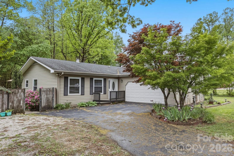 25 Norman Rd, Fletcher, NC 28732